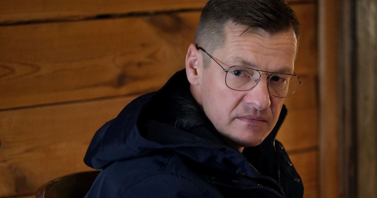 "M jak miłość": Odizolował się od świata. Wreszcie go znajdą
