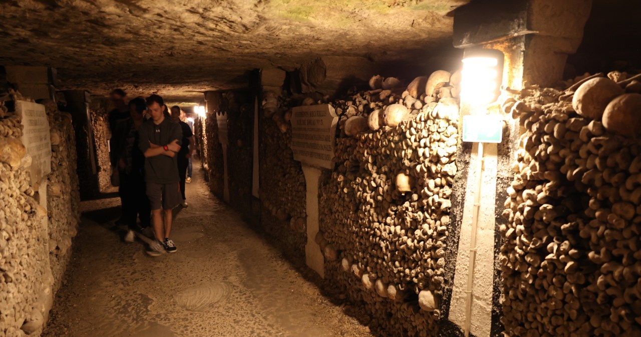 Podziemne miasta zmarłych jak z filmów. W Polsce też można je zobaczyć