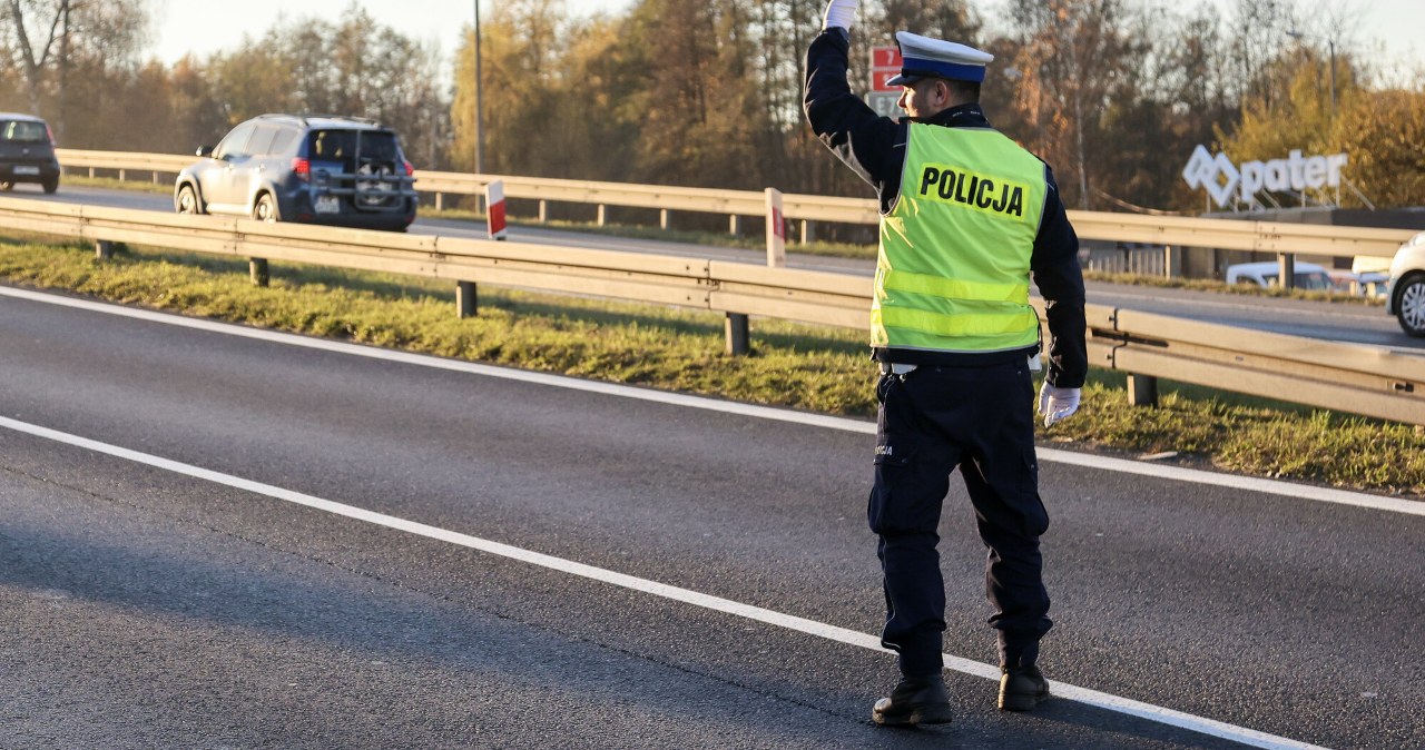 Utrata prawa jazdy także poza miastem. Ilu kierowców już ukarano?