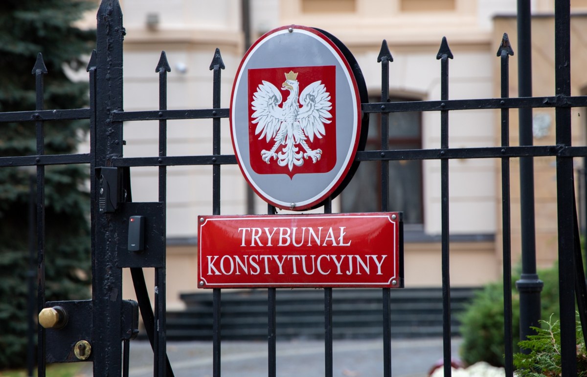 Spór wokół sędziów TK wybranych przez Sejm. Trybunał zwróci się do prezydenta