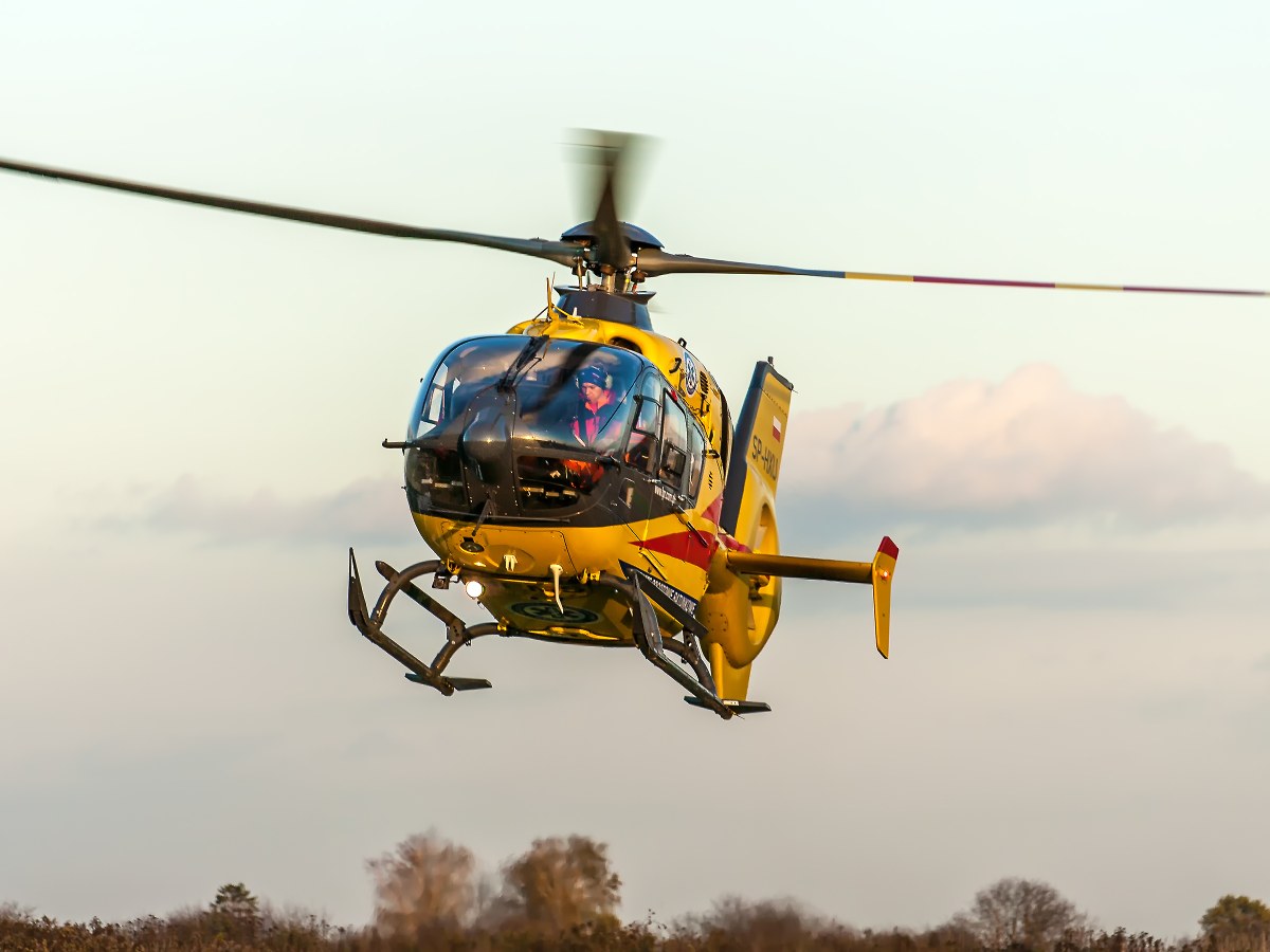 Wypadek szkolnego autobusu w Kujawsko-Pomorskiem. Dzieci trafiły do szpitala