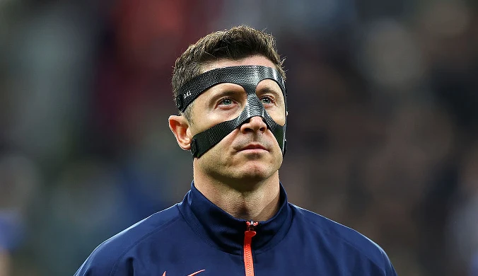 Lewandowski obnażony. Cios w środku sezonu. "Należy mu się emerytura"