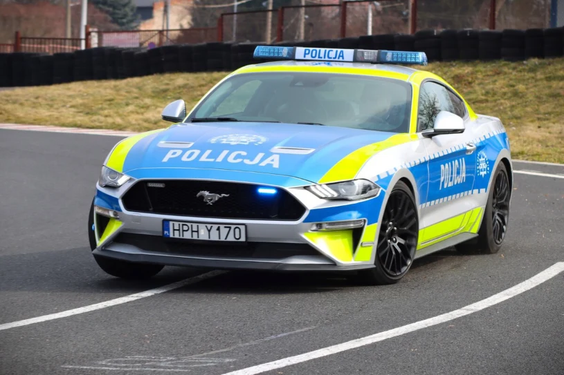 Policja dostała Mustanga po pijanym kierowcy. Teraz ruszy na drogi