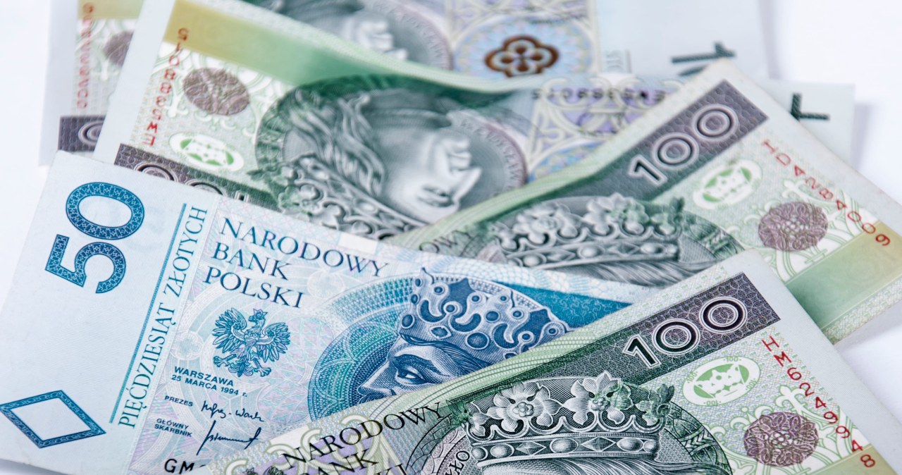 Dwie polskie uczelnie mają zwrócić studentom pieniądze. UOKiK nakłada kary