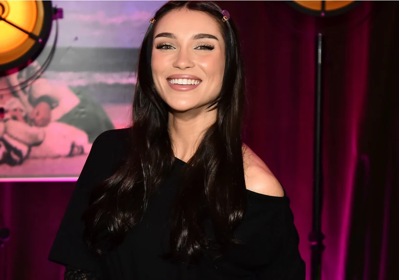 Natsu ledwie pokazała mamę przed kamerą, a teraz to. Zatańczy z nim w "TzG"