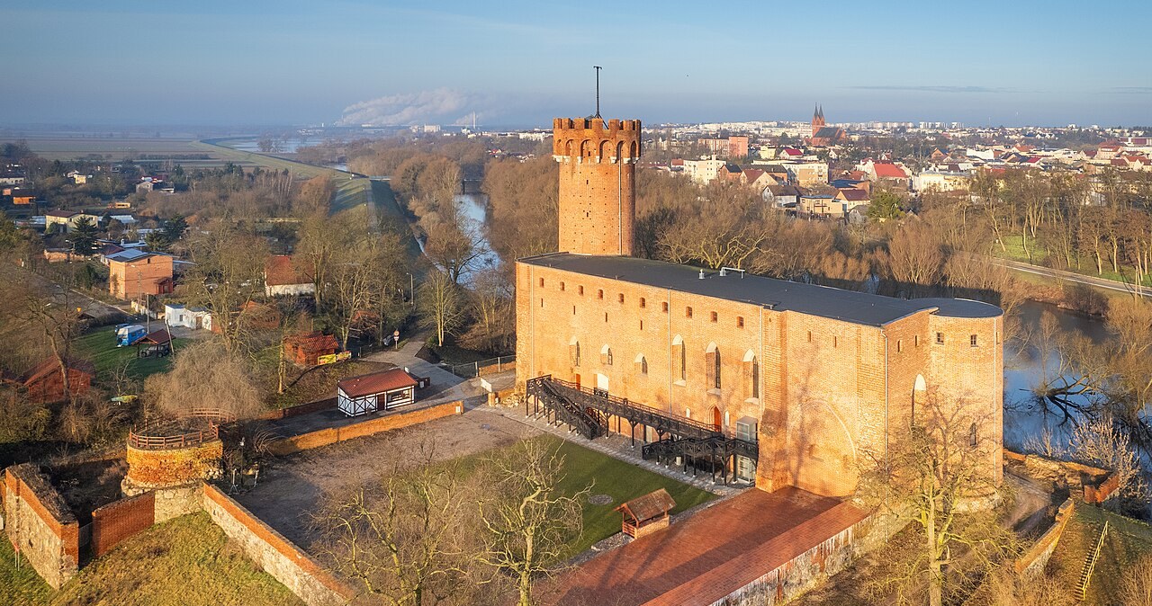 Ten zamek przestaje być tylko zabytkiem. Zaskakująca wizja