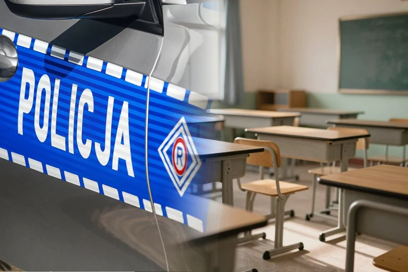 Fałszywe alarmy w polskich placówkach oświatowych. "Podłożenie ładunków"