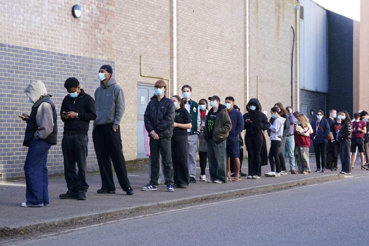 Groźna choroba atakuje. Dwie ofiary śmiertelne, setki osób zagrożonych