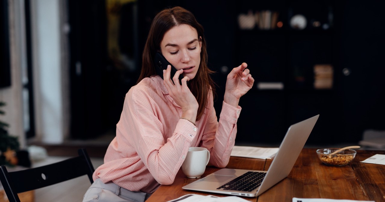 Pracujesz dla zagranicznej firmy? Tak rozliczysz się z polskim urzędem