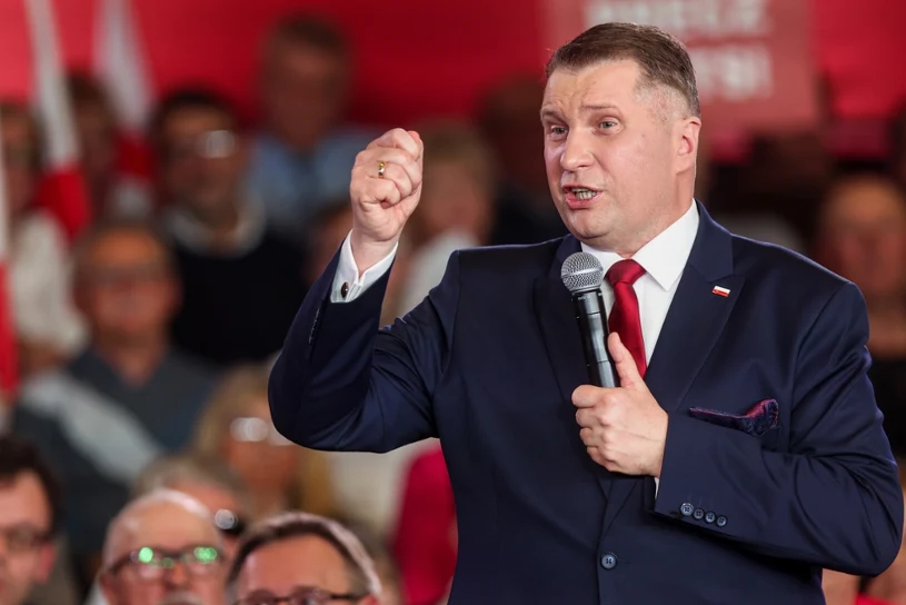 Czarnek grzmiał ze sceny, dostało się Czarzastemu. "Ciebie, komuchu, stać"