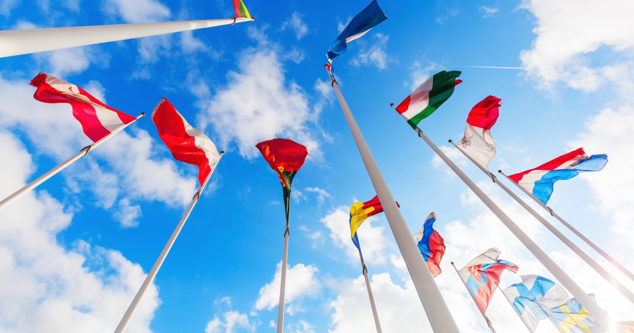 Polacy są szczęśliwsi niż rok temu. Wyprzedzamy światową potęgę