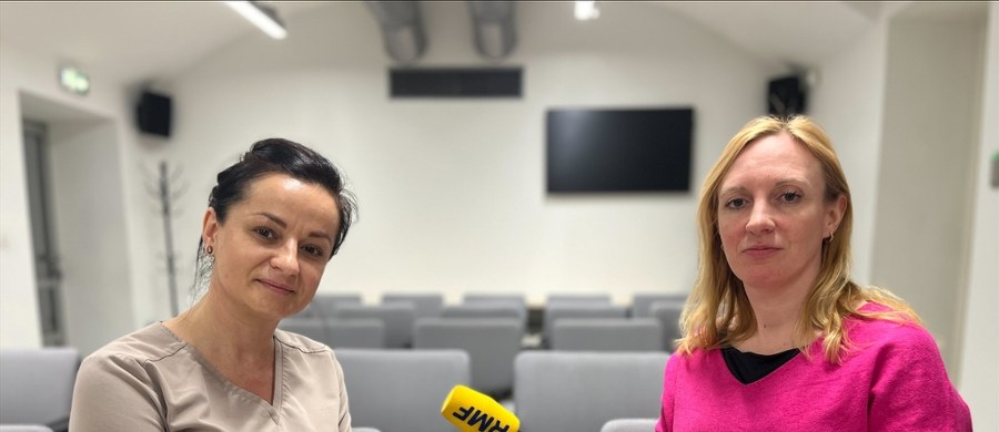 Coraz więcej dwulatków nie mówi - ostrzegają specjaliści. To jednak nie powinna być nowa norma – tylko sygnał alarmowy, który ma skłaniać do poszukiwania przyczyn. W tym tygodniu w cyklu "Twoje Zdrowie w Faktach RMF FM" mówimy o zaburzeniach rozwojowych. Do gabinetu neurologopedy przychodzą rodzice zaniepokojeni tym, jak będzie komunikowało się z rówieśnikami ich dziecko - które wkrótce rozpoczyna przedszkole. 