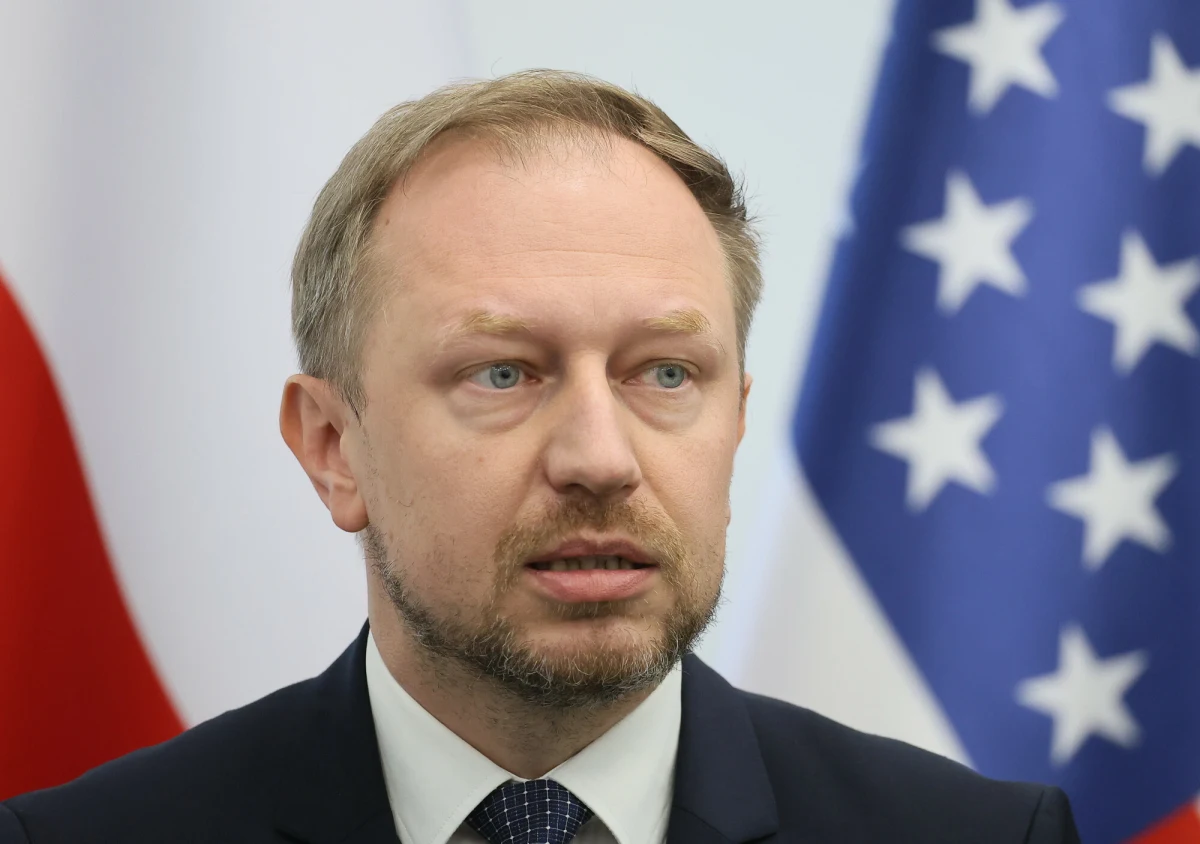 W jaki sposób rząd chce przekonać Komisję Europejską do zmian w ETS? Co, jeśli nie uda się osiągnąć porozumienia ws. systemu ETS? Czy rząd rozważa wyjście z systemu handlu uprawnieniami CO2? M.in. o to Piotr Salak zapyta w Rozmowie o 7:00 w Radiu RMF24 Wojciecha Wrochnę, wiceministra energii, pełnomocnika rządu ds. strategicznej infrastruktury energetycznej. Zapraszamy!