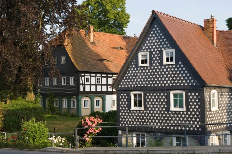 Wieś wygląda jak zrobiona z piernika. Rzut beretem od polskiej granicy