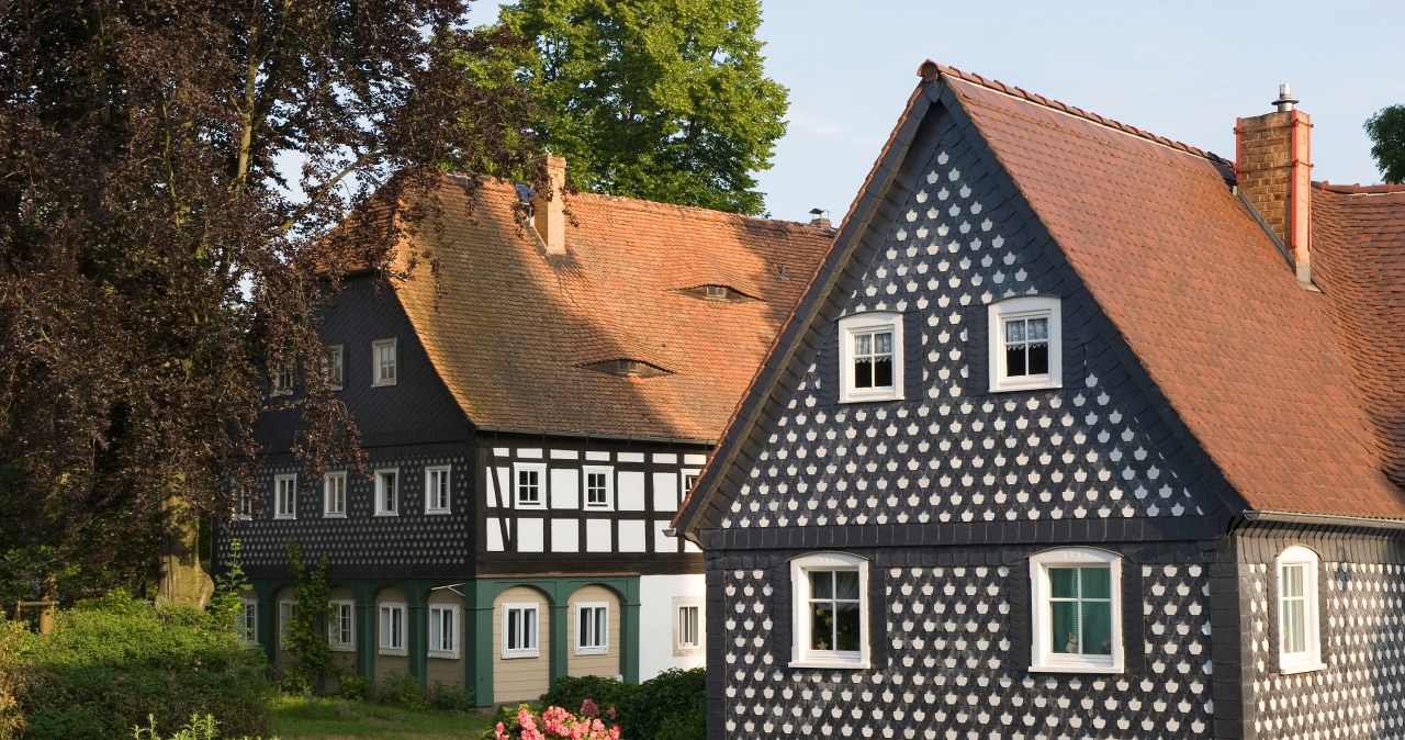 Wieś wygląda jak zrobiona z piernika. Rzut beretem od polskiej granicy