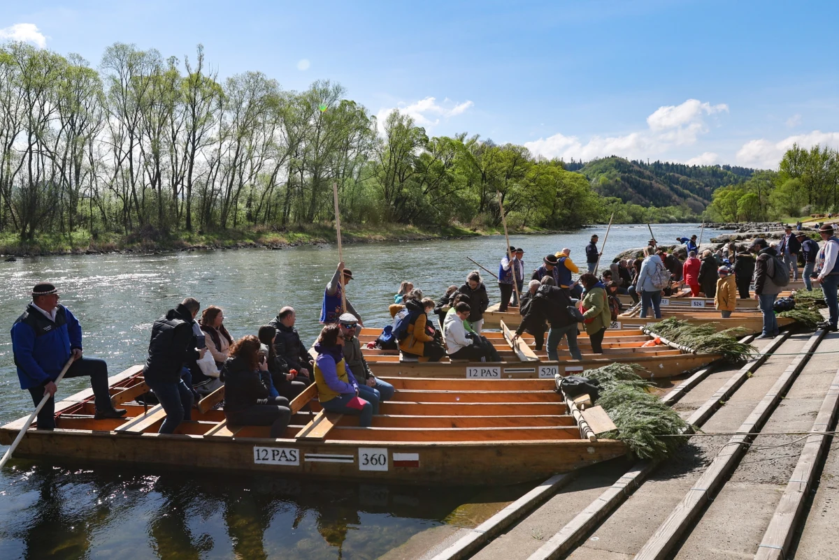 Już 1 kwietnia rusza 92. sezon spływu przełomem Dunajca. Flisacy z Pienin, którzy od blisko 200 lat kultywują tę tradycję, intensywnie przygotowują się do przyjęcia pierwszych turystów. Bezpieczeństwo i komfort gości to dla nich priorytet.