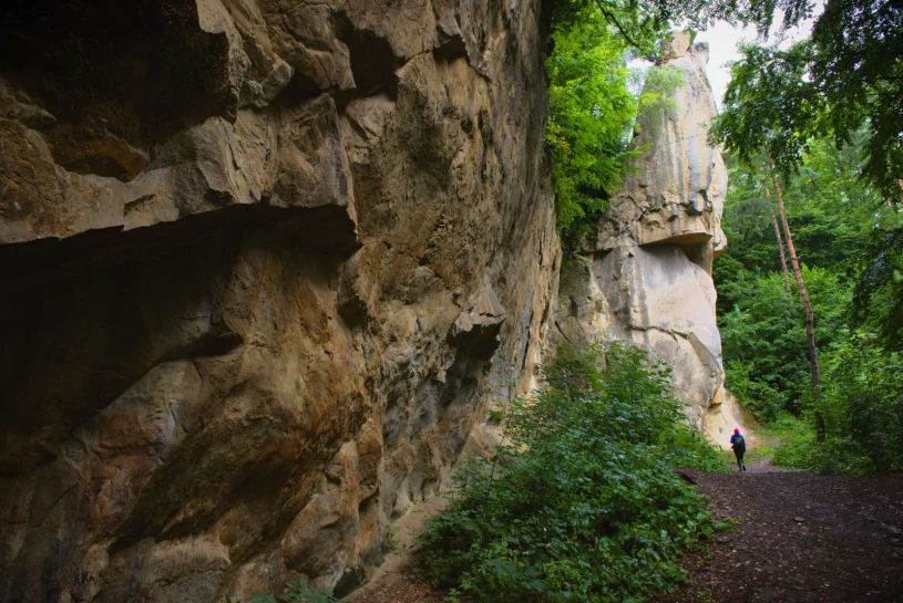 Tajemnicze "zamczysko" na trasie w Bieszczady. Zobacz Kamień Leski