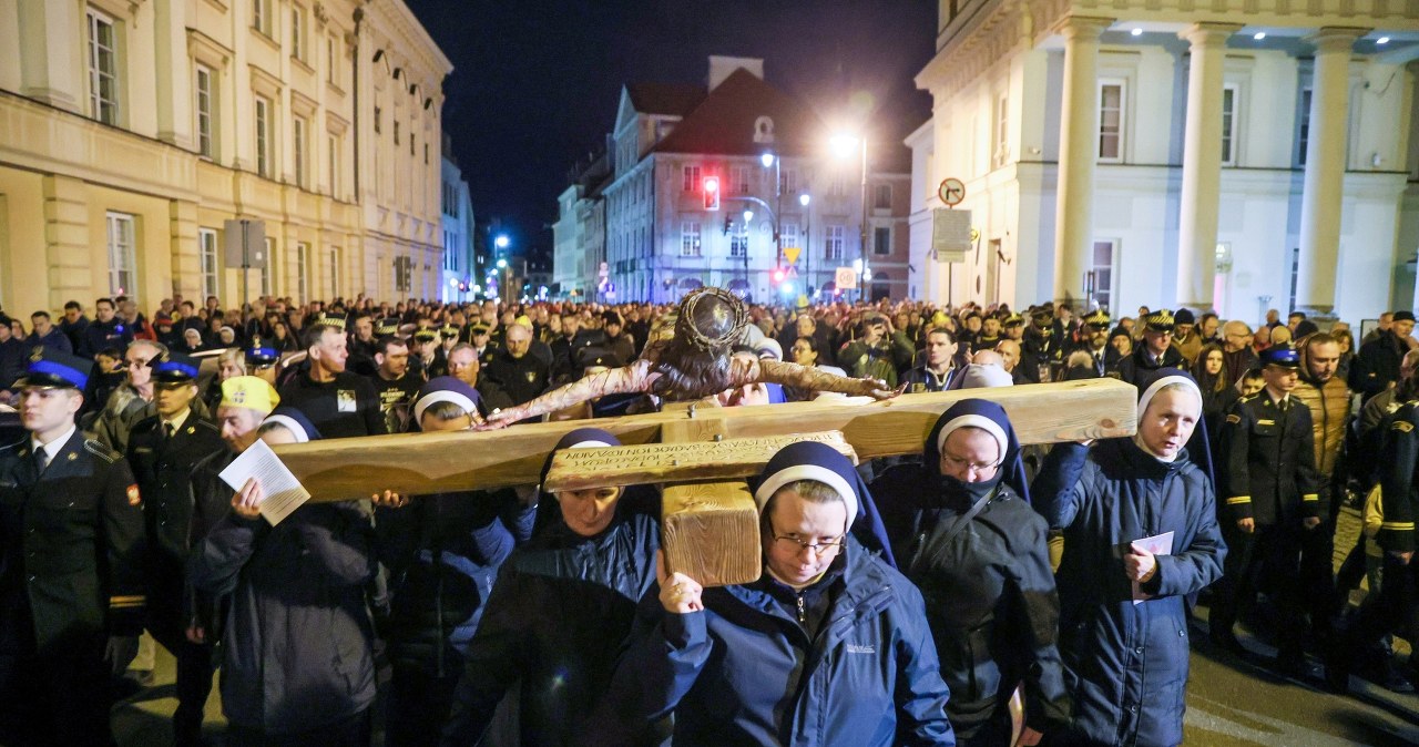 Wielki Piątek 2026. Wierni w Warszawie przejdą tradycyjną Drogę Krzyżową