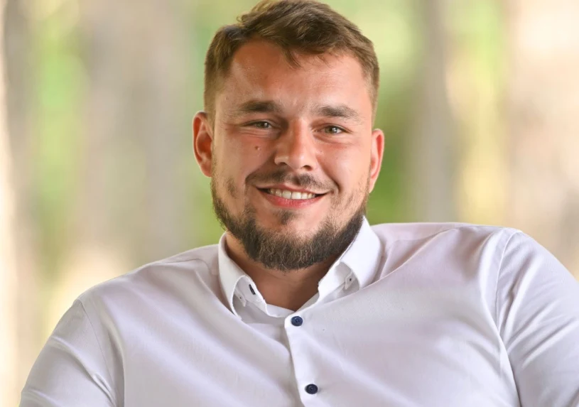 Artur z "Rolnik szuka żony" zniknął po krytyce. Wrócił w nowym wydaniu