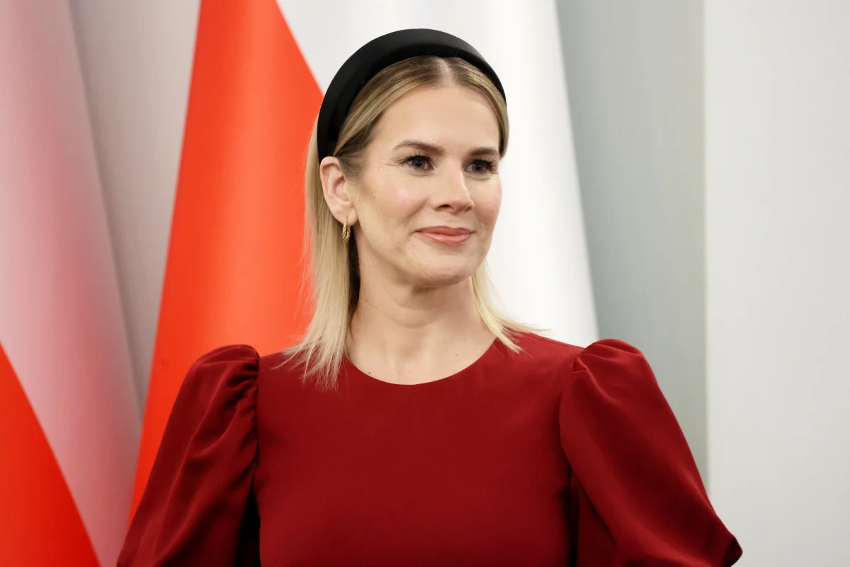 Pierwsza dama RP w przyszłym tygodniu przyleci do Waszyngtonu – informuje korespondent RMF FM Paweł Żuchowski. Marta Nawrocka weźmie udział w dwudniowym szczycie globalnej koalicji "Fostering the Future Together", będzie także gościć w Departamencie Stanu oraz Białym Domu.