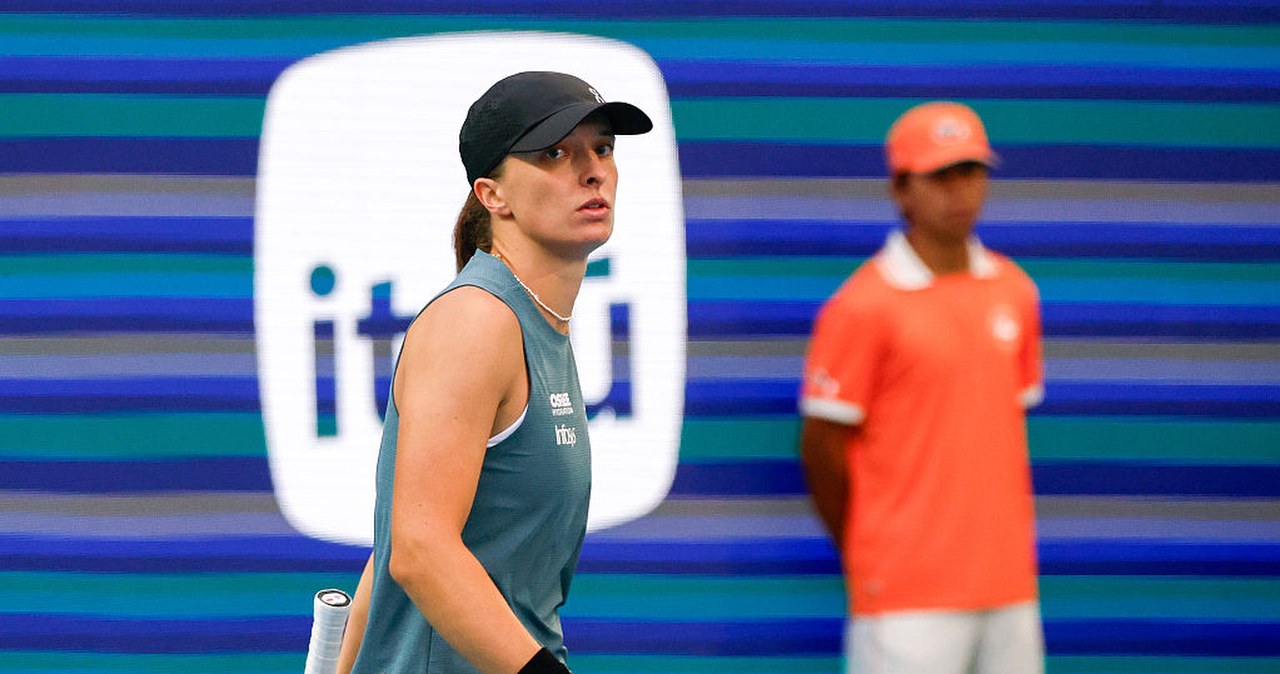 Głośno po porażce Świątek. Eksperci biją na alarm. Polka może nie mieć wyboru