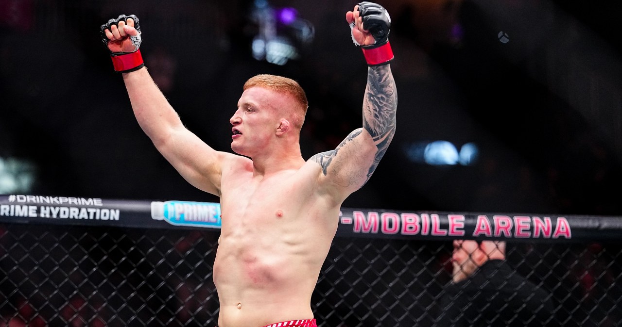 UFC Londyn: O której godzinie walczy Iwo Baraniewski? Transmisja, karta walk