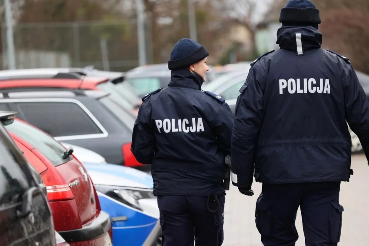 Odnalazła się 12-letnia Oliwia, która była poszukiwana od wczoraj. Policja z Wadowic prosiła osoby, które mają informacje o miejscu przebywania dziewczynki, o kontakt. Na szczęscie wszystko skończyło się dobrze. 