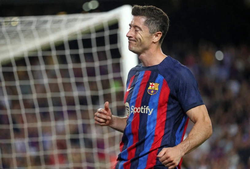 Barcelona wtedy czekała na ten mecz. Gol Polaka "skasowany", fala krytyki