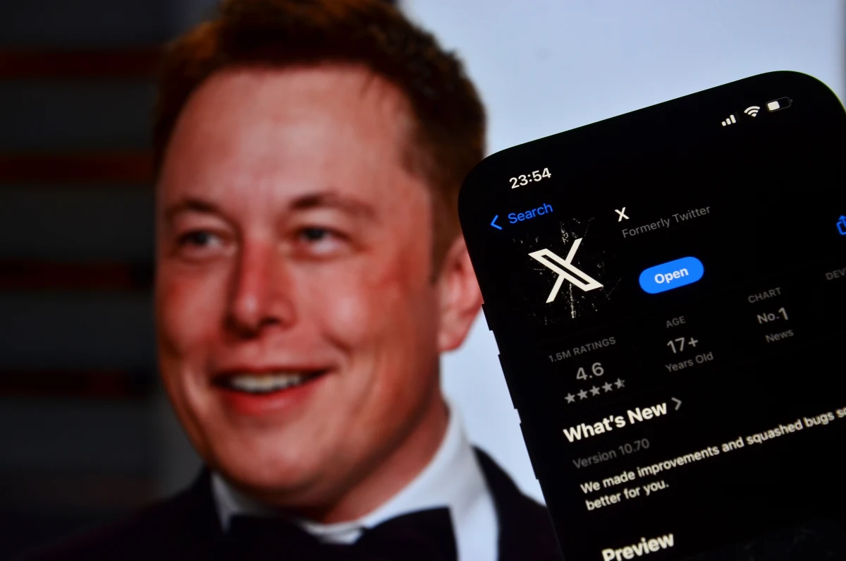 Elon Musk celowo wprowadził w błąd inwestorów Twittera, próbując kupić platformę za niższą cenę - taki werdyk w piątek wydała ława przysięgłych w sądzie federalnym w San Francisco. Sprawę wytoczyli inwestorzy, którzy uważają, że sprzedali akcje platformy po sztucznie zaniżonej cenie.