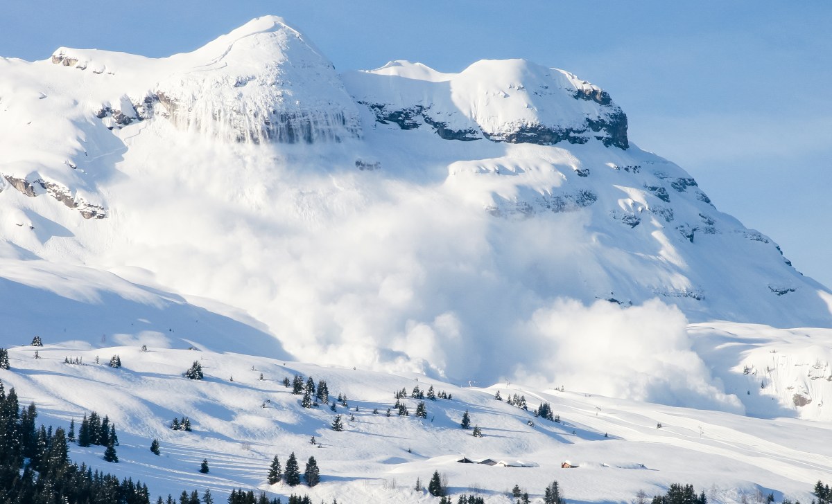 Na stoku było 25 narciarzy. Śmiercionośna lawina we Włoszech