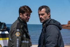 Detektyw Surprenant: Morderstwo na wyspie