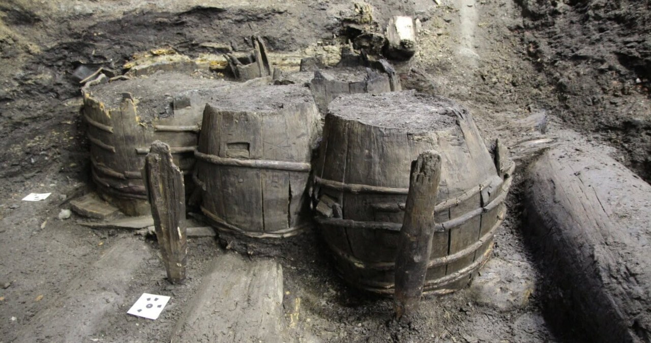 Sekret dawnego portu ujawniony. Znaleźli beczki sprzed 400 lat