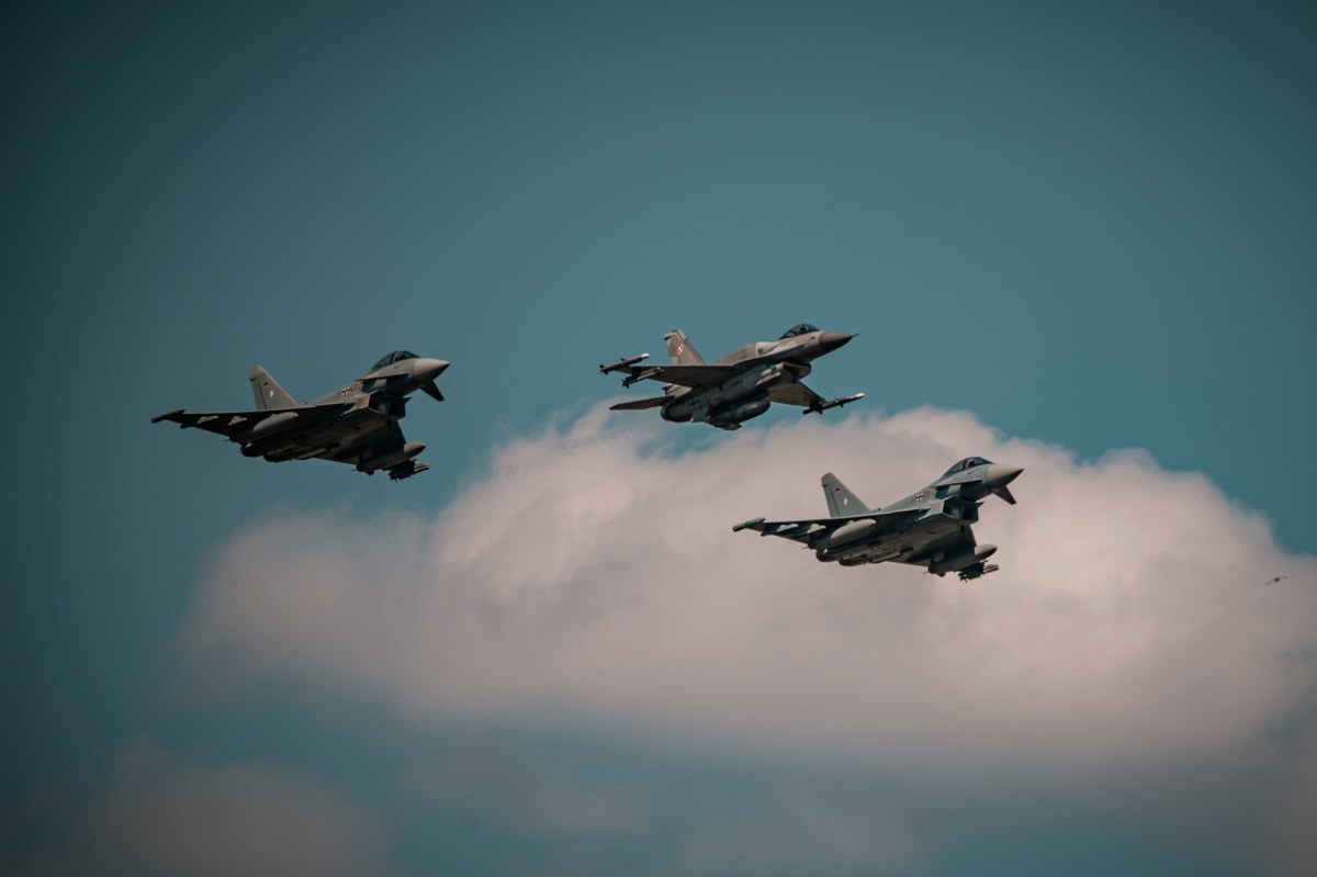 Atak Rosji na Ukrainę. Polska poderwała myśliwce