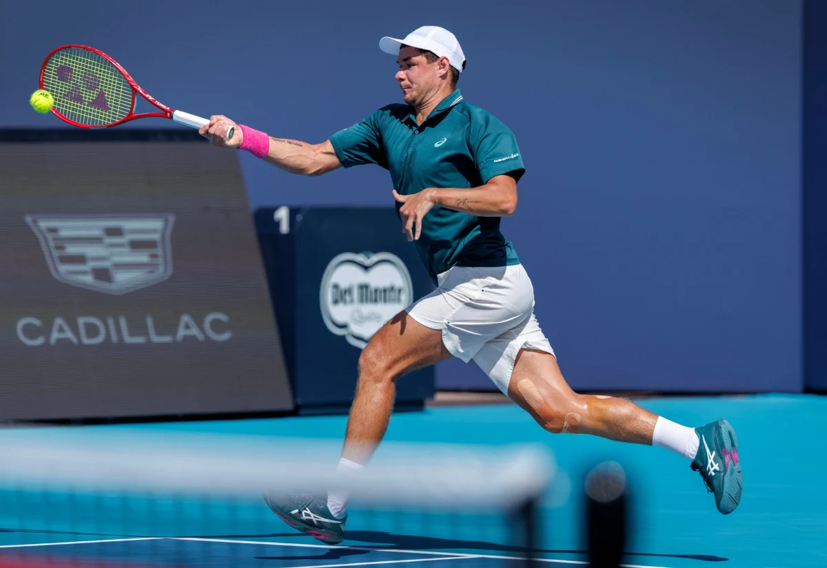 Polski tenisista Kamil Majchrzak zakończył swój udział w prestiżowym turnieju ATP 1000 w Miami na trzeciej rundzie. W decydującym meczu przegrał z Francuzem Quentinem Halysem 6:7 (4-7), 1:6, mimo obiecującego początku spotkania.