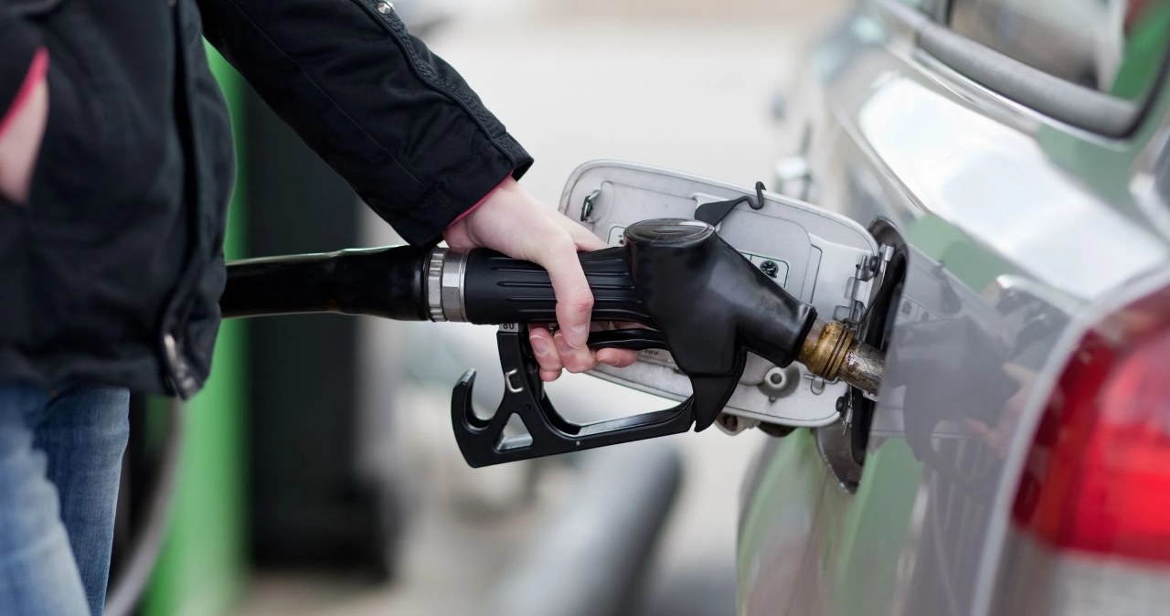 Orlen zmienia ceny paliw w hurcie. Benzyna tanieje, diesel drożeje