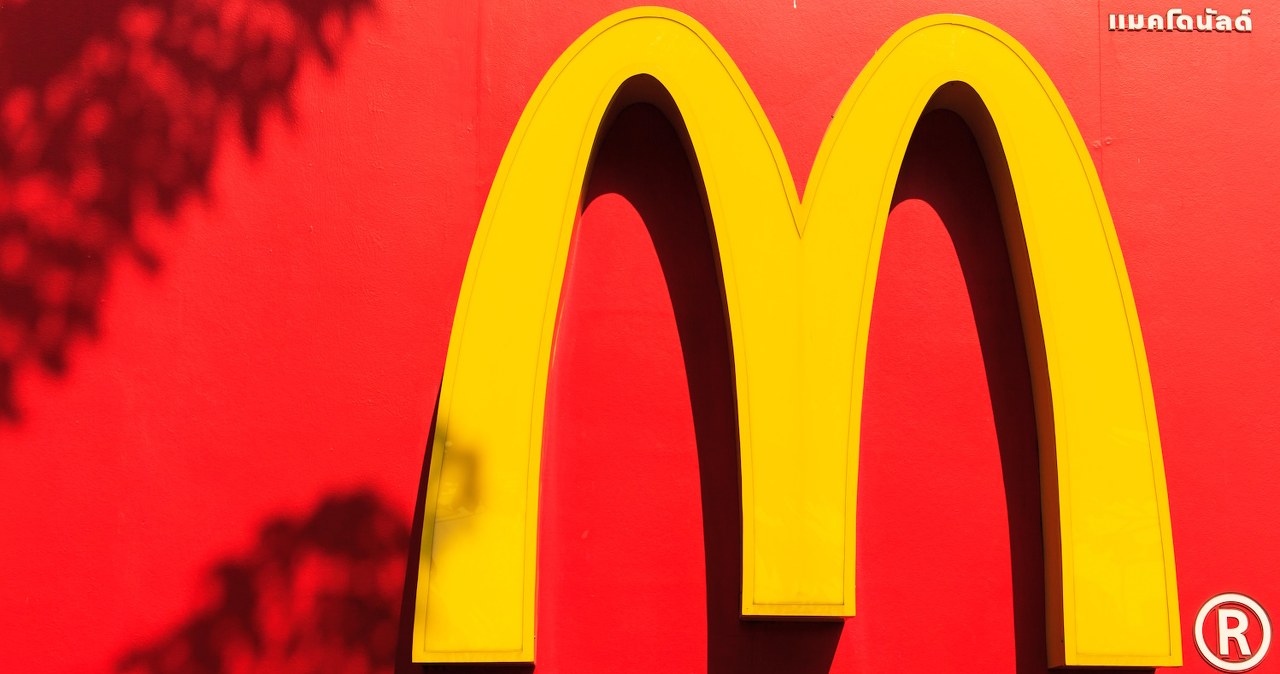Czyste szaleństwo w McDonald's! W zestawach karty o wartości ok. 50 tys. zł