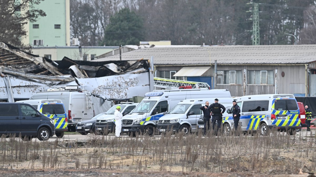Pożar w Pardubicach. Są pierwsi zatrzymani, zarzuty dotyczą terroryzmu