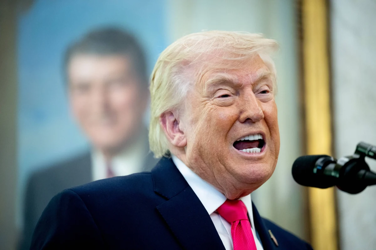 "Iran zgodził się, że nigdy nie pozyska broni jądrowej" - poinformował we wtorek prezydent USA Donald Trump. Powiedział, że w negocjacjach z Teheranem uczestniczą m.in. sekretarz stanu Marco Rubio i wiceprezydent J.D. Vance. Trump dodał, że uważa, że Stany Zjednoczone już wygrały wojnę. Na razie do tego konkretnego komunikatu nie ustosunkował się Iran, który wcześniej miał nieco inne wersje wydarzeń.