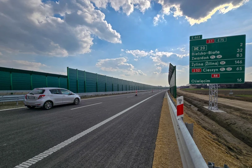 Kierowcy mogą już jeździć po nowym odcinku drogi S1. Ale są obostrzenia