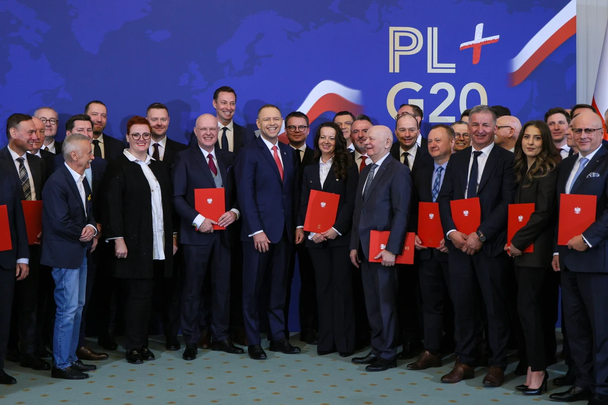 Karol Nawrocki powołał Radę Biznesu przy Prezydencie RP. Jak mówił, ma ona pomóc w "przełamaniu pułapki średniego rozwoju" i opiniować prawo, które bezpośrednio dotyka polskiej gospodarki.