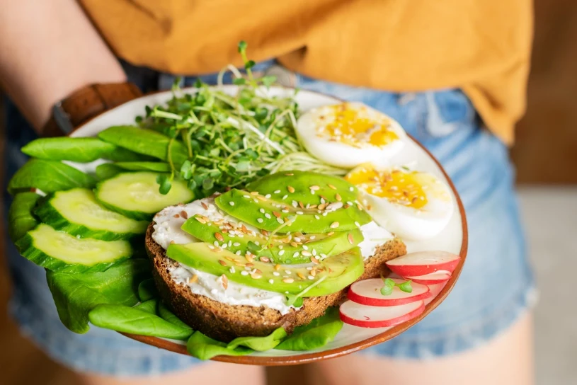 Jajka, kawa i owoce morza wracają do łask – nauka zmienia zdanie