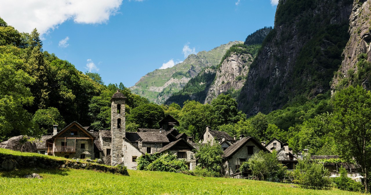 W tym miejscu czas się zatrzymał. Odwiedź wioskę Foroglio w Szwajcarii