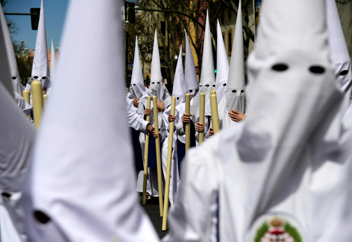 Wielkanoc to najważniejsze święto chrześcijańskie, obchodzone w większości krajów Europy. Oprócz religijnego wymiaru, to także czas przerwy w pracy i nauce, które różnią się w zależności od kraju. Sprawdziliśmy, jak wyglądają wielkanocne przerwy świąteczne w wybranych państwach Europy.