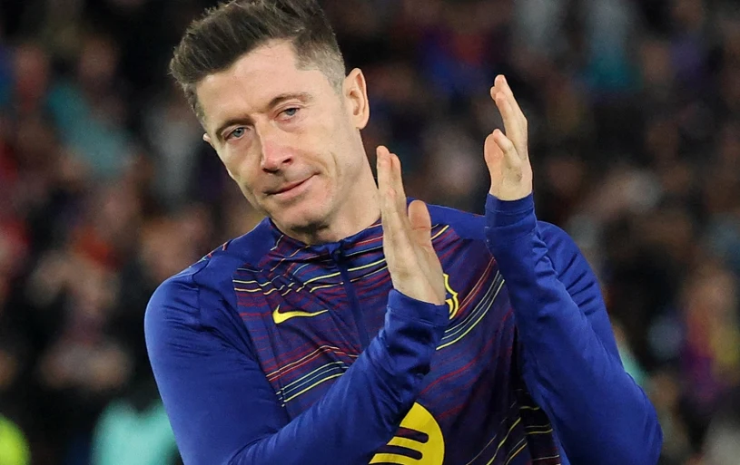 Ogłasza ws. transferu Lewandowskiego. Oferta nie do odrzucenia, i to skąd