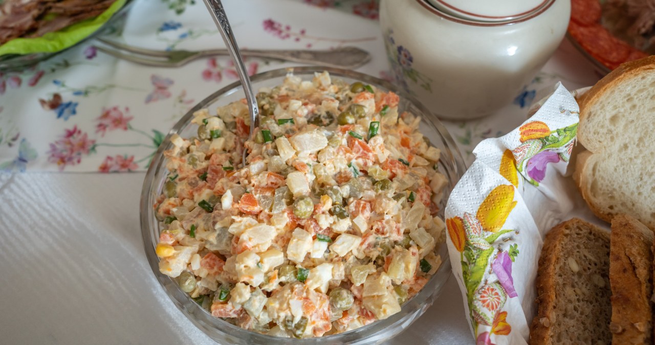 To najlepszy groszek do sałatki jarzynowej. Wcale nie chodzi o konserwowy