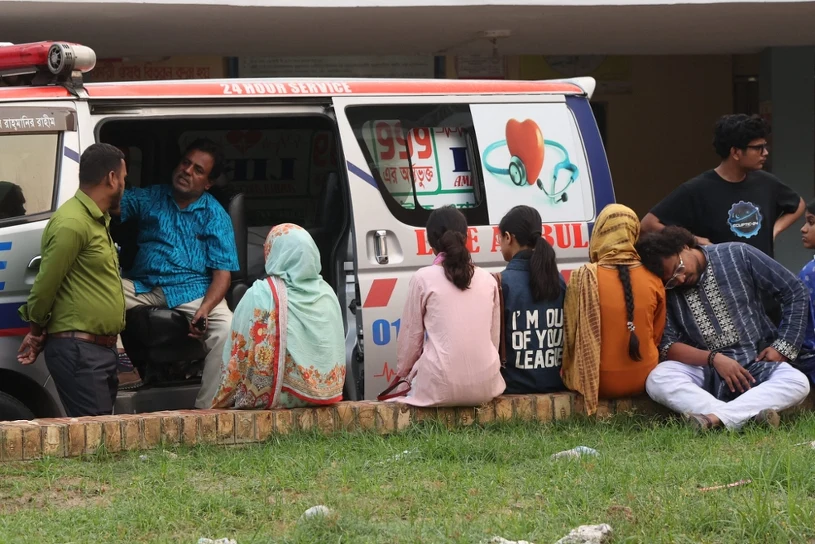 Autobus wpadł do rzeki w Bangladeszu. 26 ofiar śmiertelnych