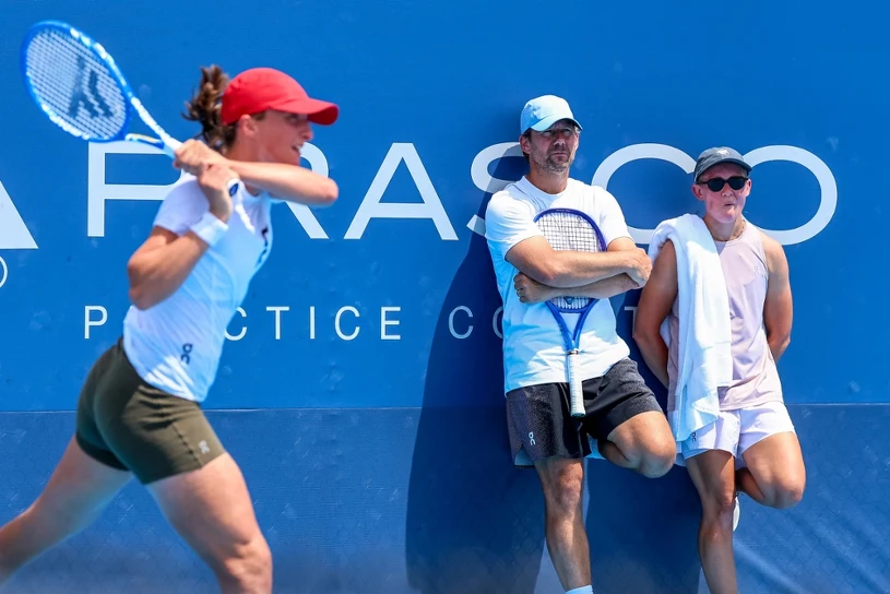 Fissette zwolniony, legenda komentuje ruch Świątek. Padły słowa o Abramowicz