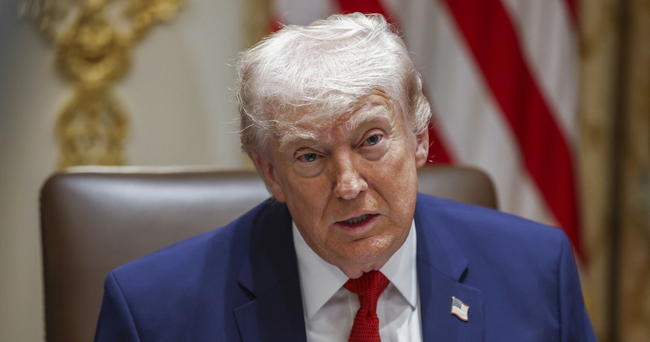 Trump wyjaśnił, czym był "duży prezent" od Iranu. "Dziesięć statków"