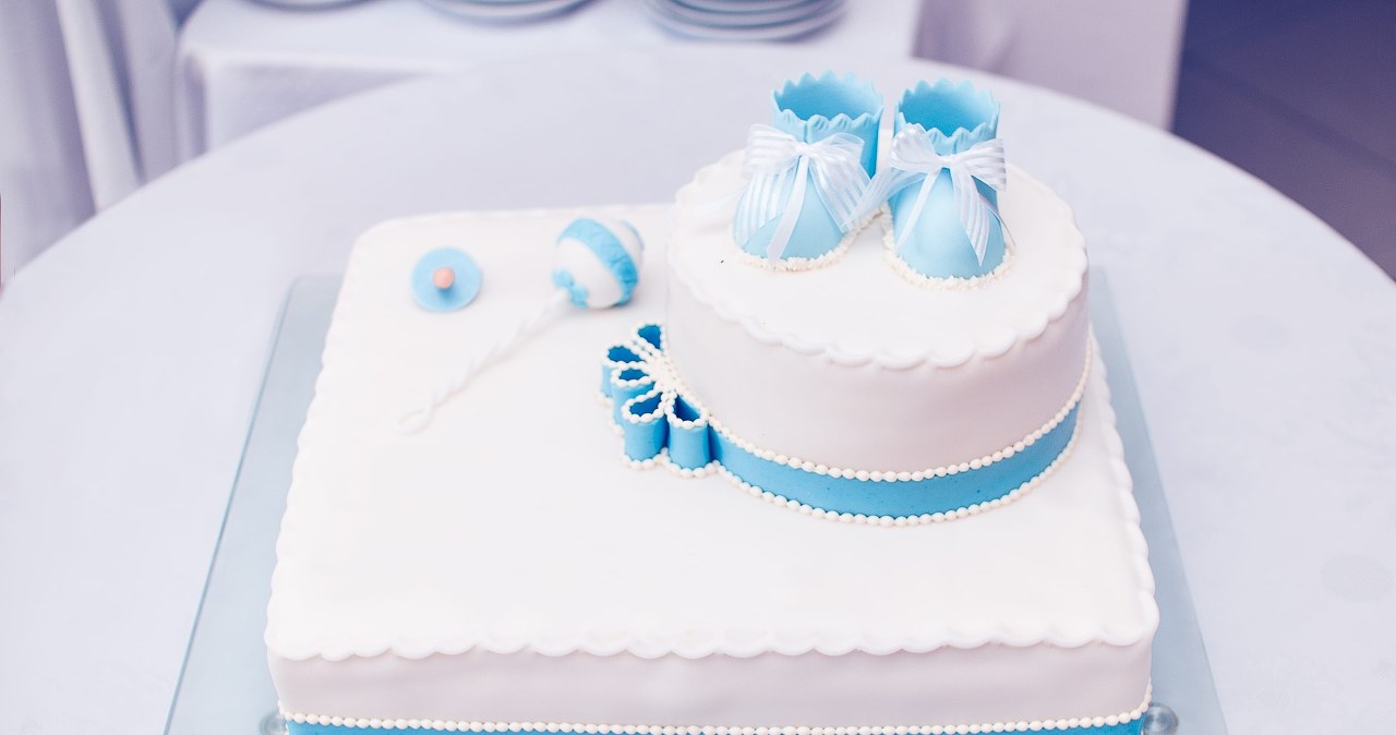 Ile dać na chrzciny w Wielkanoc? Eksperci podają kwoty