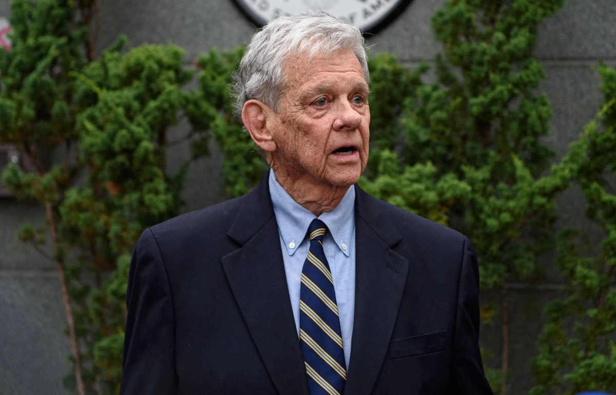 Specjalny wysłannik Stanów Zjednoczonych ds. Białorusi John Coale wezwał litewskie władze do podjęcia rozmów z Białorusią i przywrócenia tranzytu białoruskich nawozów przez Litwę. Według amerykańskiego przedstawiciela, taki krok przyniósłby korzyści nie tylko Białorusi, ale także Stanom Zjednoczonym.